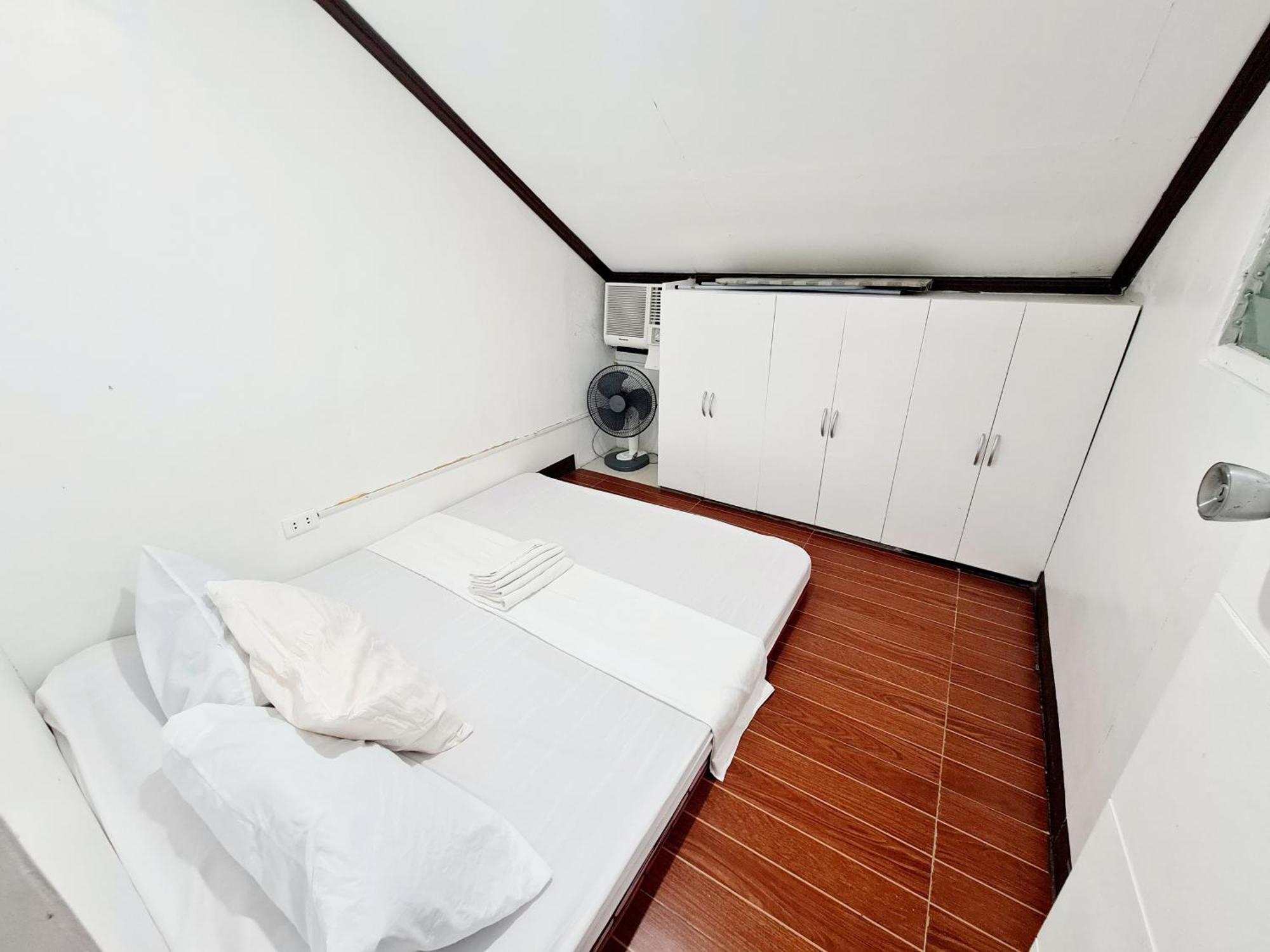 Calapan City Fully Furnished House Transient Near Xentromall L39 Bagian luar foto