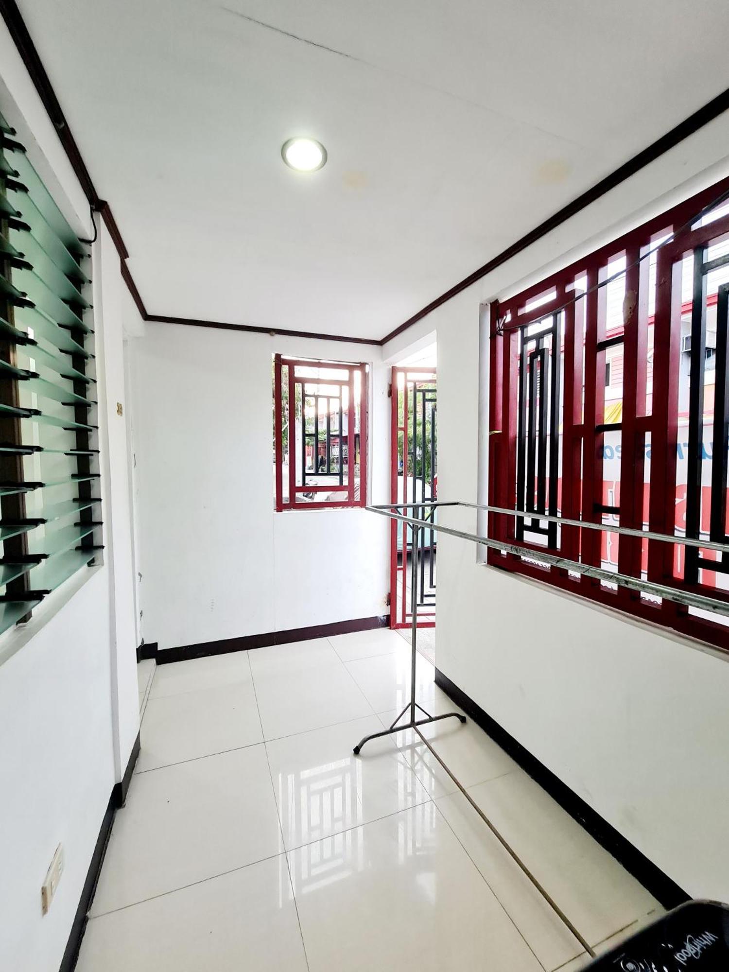 Calapan City Fully Furnished House Transient Near Xentromall L39 Bagian luar foto