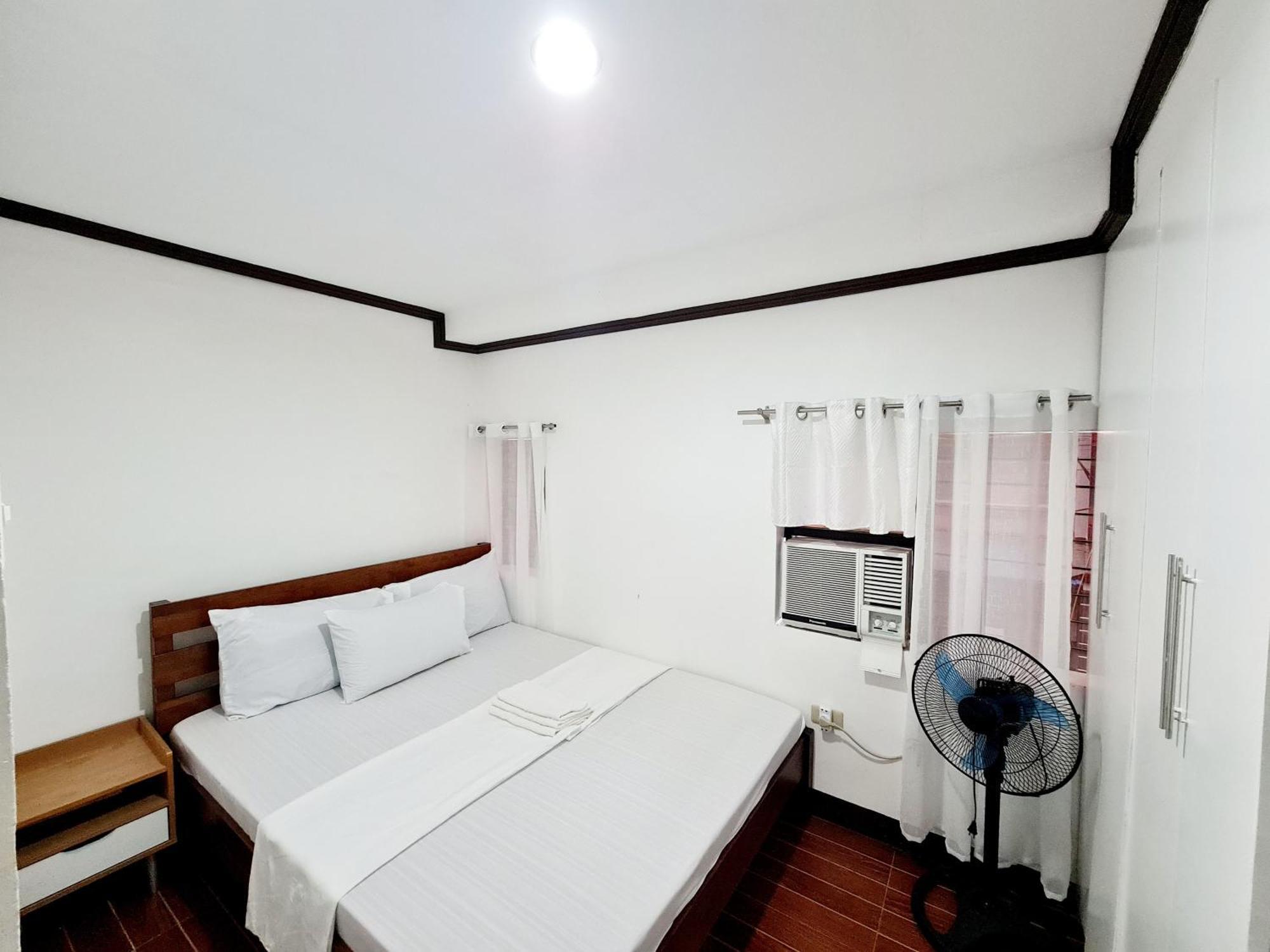 Calapan City Fully Furnished House Transient Near Xentromall L39 Bagian luar foto